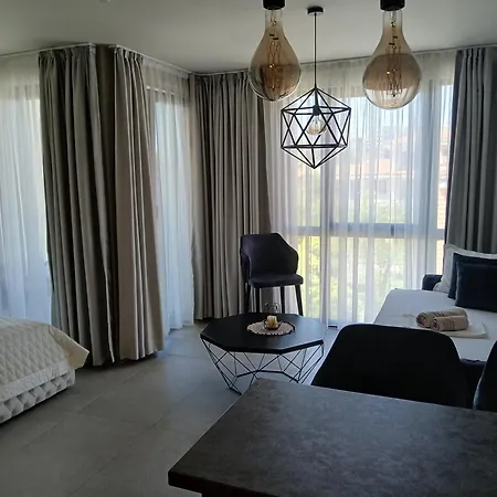 Apartamento Romantic Saints Constantine and Helena